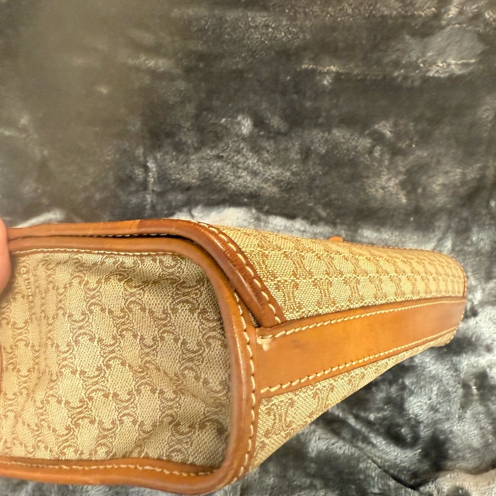 Celine Tan and Cream Logo Clutch - Picture 11 of 13